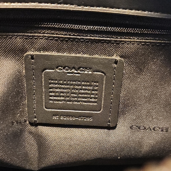 Black Leather Handbag - Picture 5 of 8